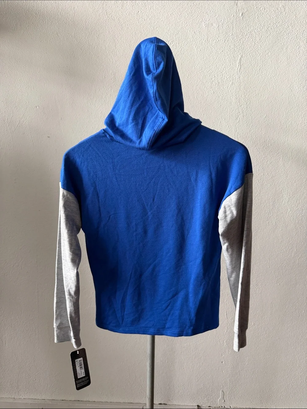 NWT NHL St Louis Blues Hooded Shirt Size Girls Medium (7/8)